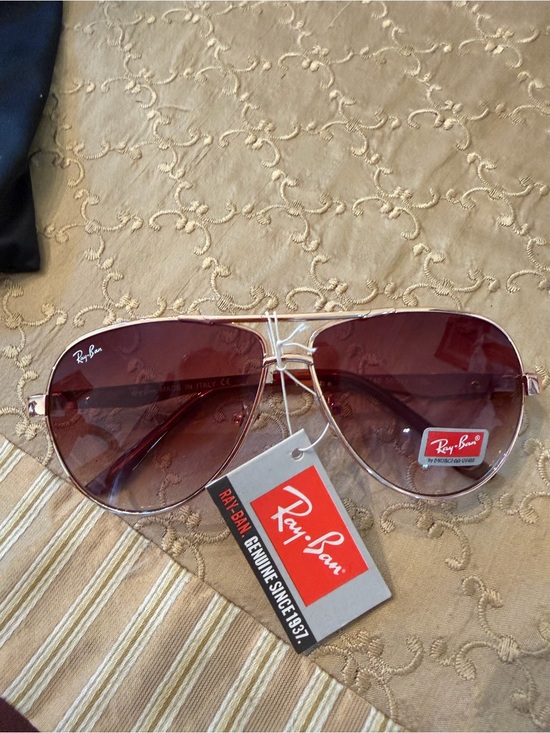 Rayban Sunglasses Excellent Condition! New main image 10